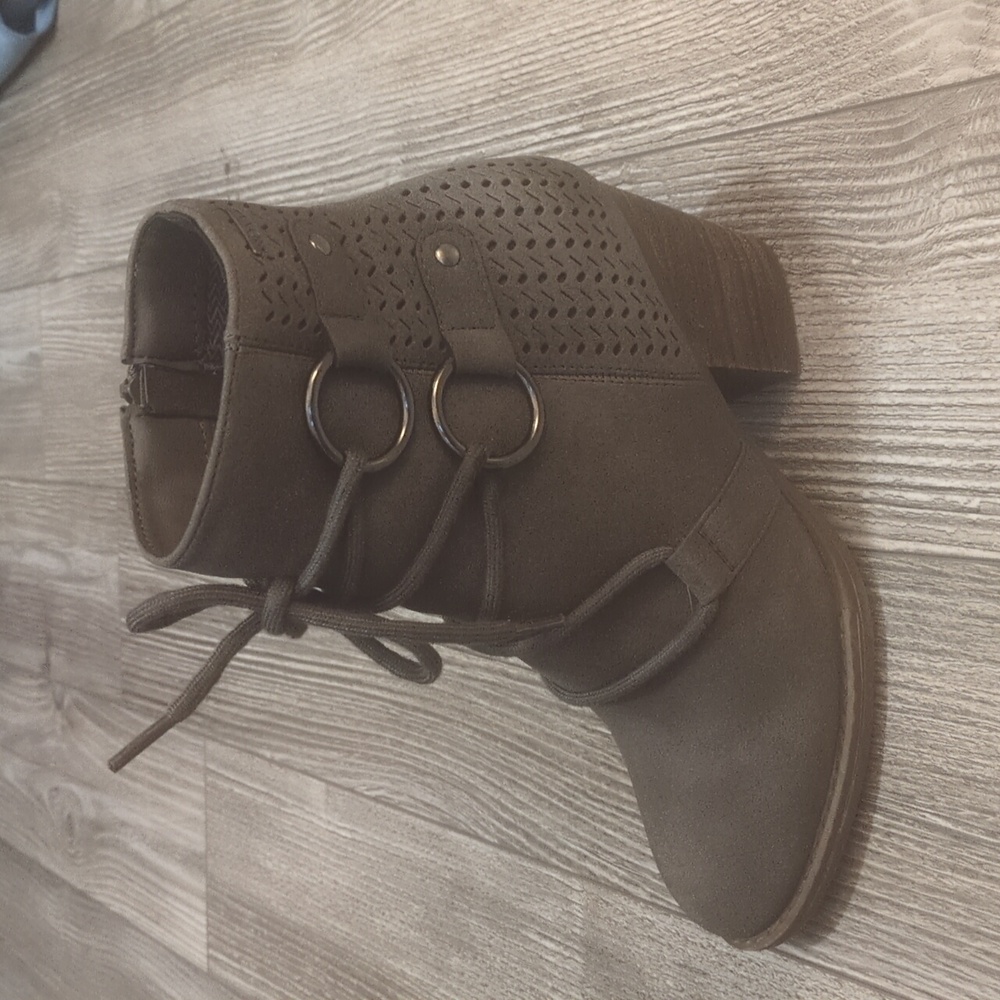 Roxy Khaki Lace Up Ankle Boots Size 5